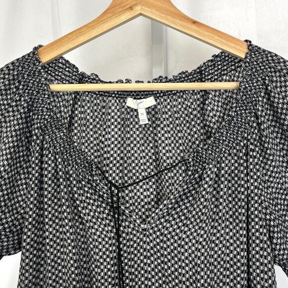 JOIE Silk Check Tie Neck Top Short Sleeve Smocked Blouse Black White Size XS - Picture 4 of 11